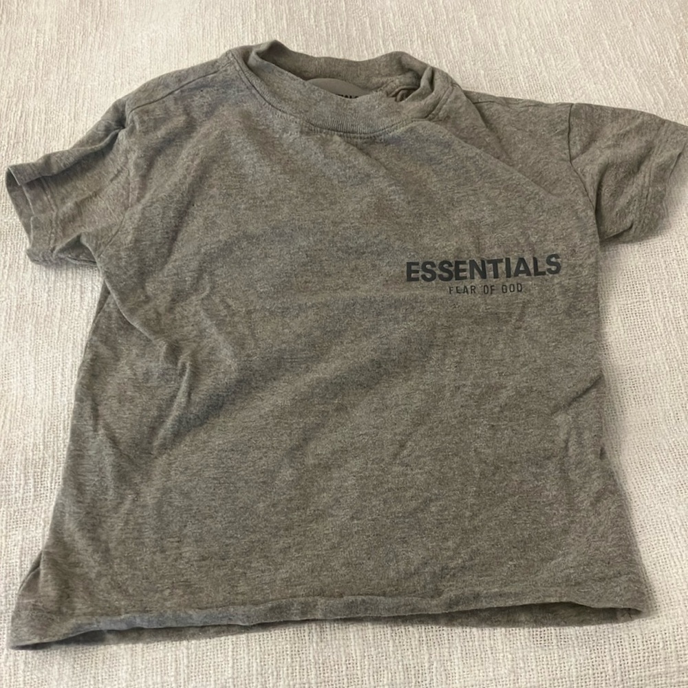 Essentials fear or God boys T Shirt in great condition